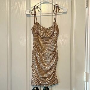 Selfie Leslie Disco Doll Tied Shoulder Sequin Mini Dress Medium Champagne US XS
